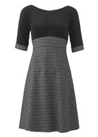 303 Pernille in wool in grey check